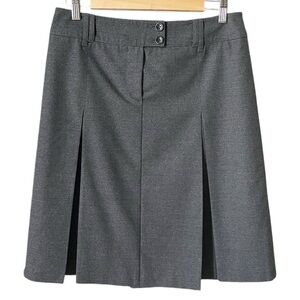 Armani Collezioni Size 6 Wool Gray Pleated Knee Length Skirt Academia Preppy